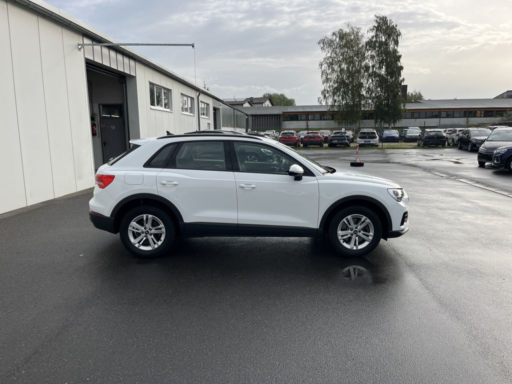 Audi Q3 45 1.4 TFSI e-Hybrid 6