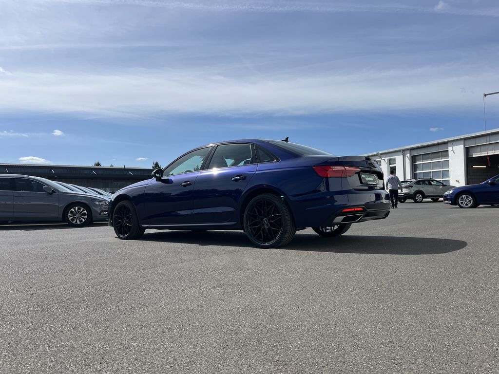 Audi A4 40 2.0 TDI S tronic Blackline S-Line Optik 16 10