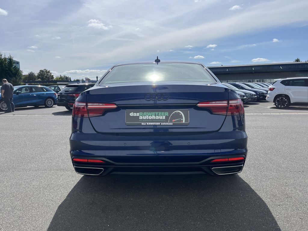 Audi A4 40 2.0 TDI S tronic Blackline S-Line Optik 16 9