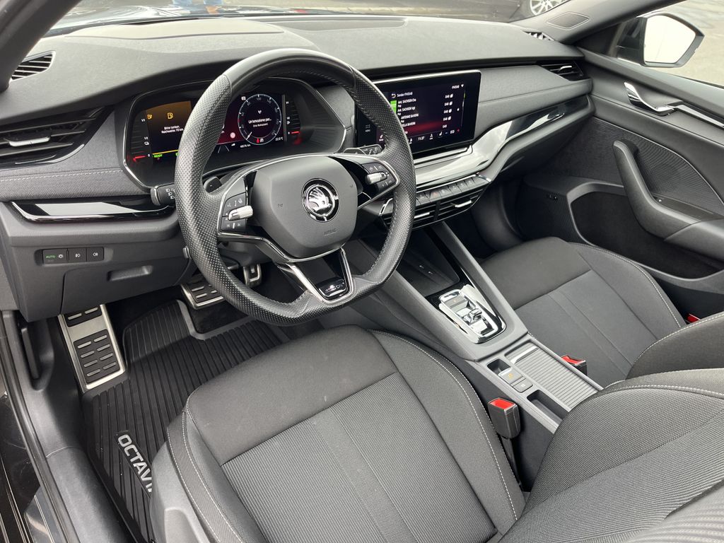 Skoda Octavia Combi 1.4 TSI e-Hybrid Sportline 11