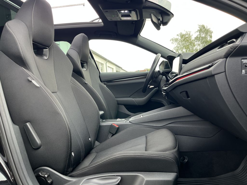 Skoda Octavia Combi 1.4 TSI e-Hybrid Sportline 14