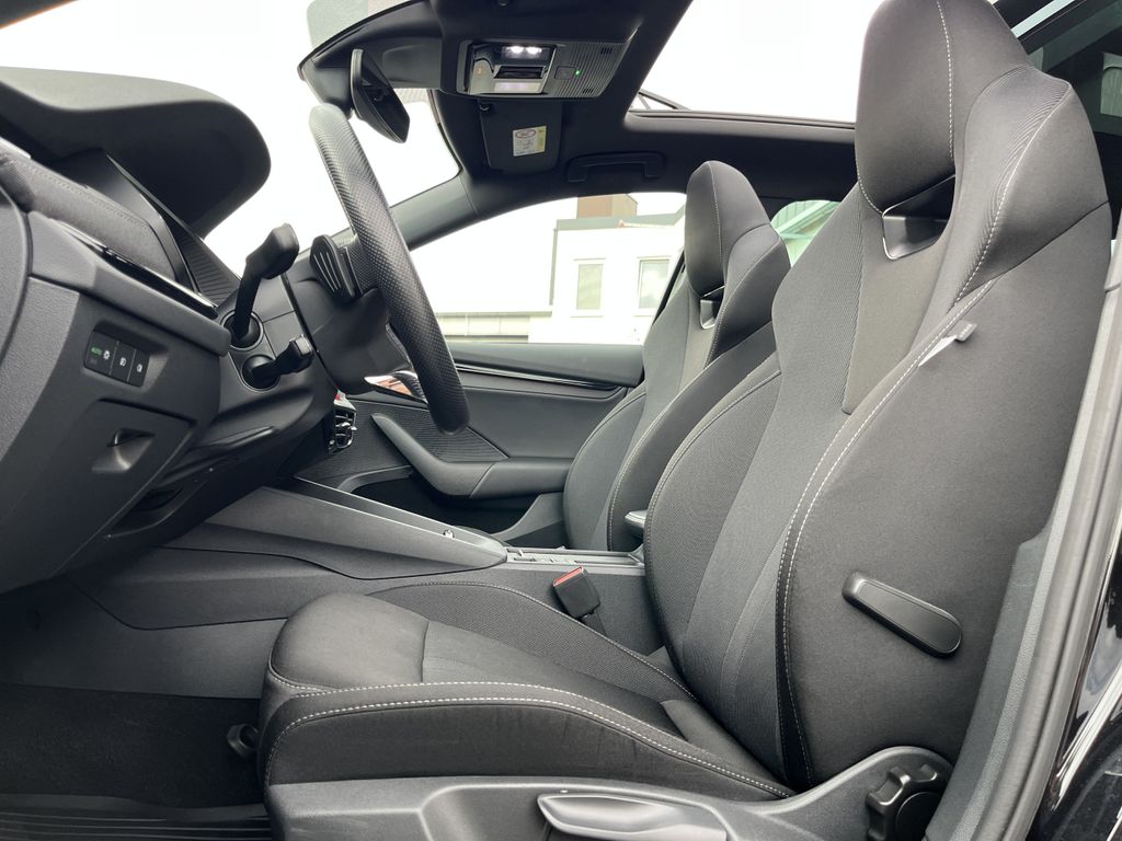 Skoda Octavia Combi 1.4 TSI e-Hybrid Sportline 12