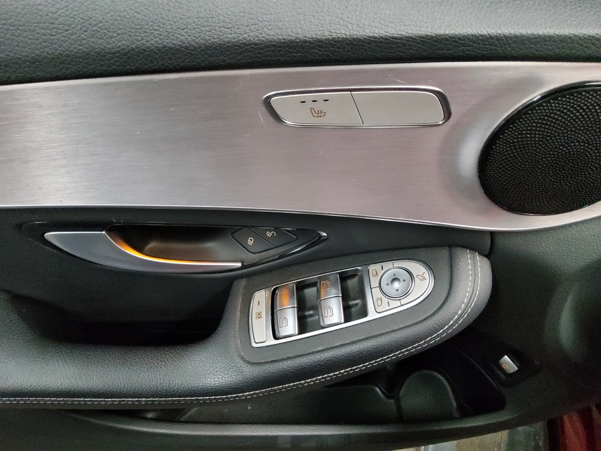 Mercedes-Benz C 200 T d Avantgarde Night Navi LED el.Heck 9