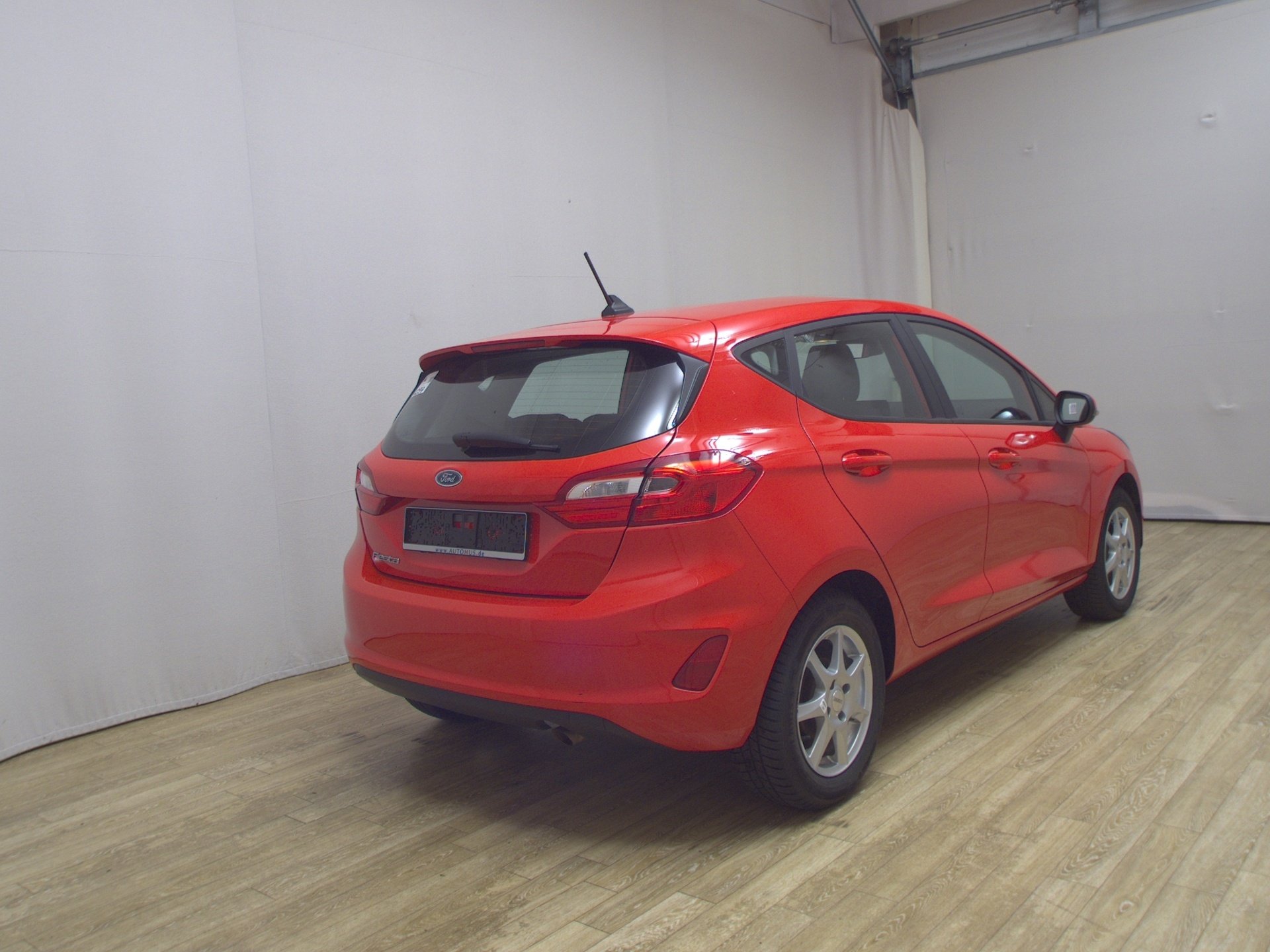 Ford Fiesta 1.0 EB Trend LED DAB Klima 4