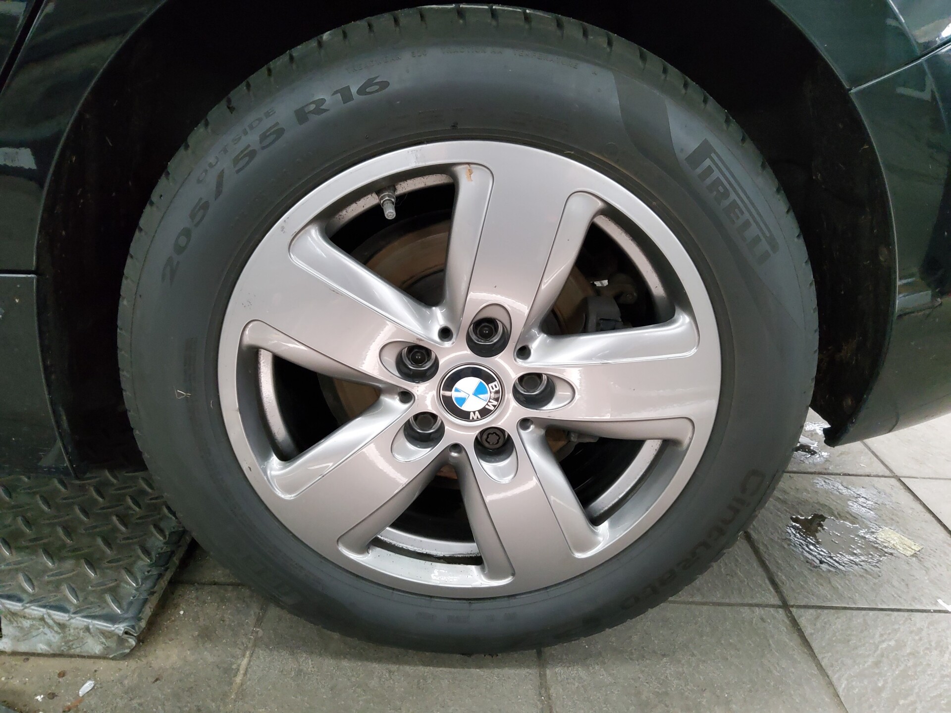 BMW 118dA Advantage T-Leder Navi LED LC Pro AHK HiFi 11