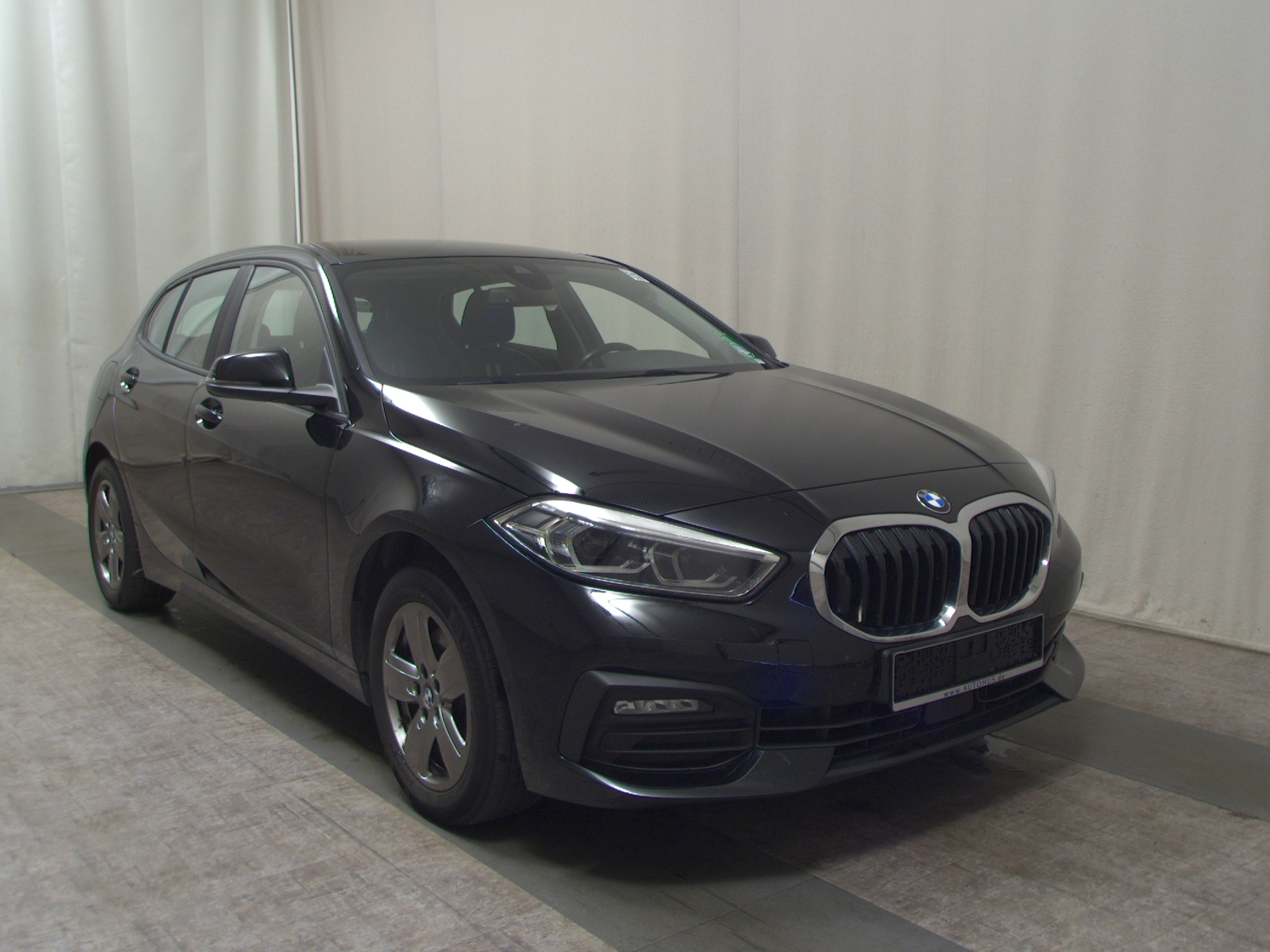 BMW 118dA Advantage T-Leder Navi LED LC Pro AHK HiFi 3