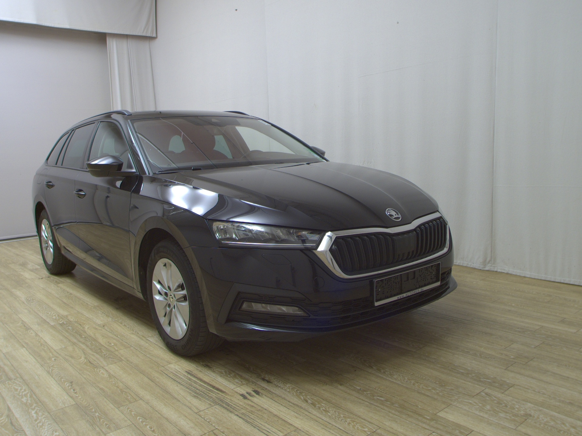 Skoda Octavia Kombi 2.0 TDI Ambition Navi LED vc 4xShz 3