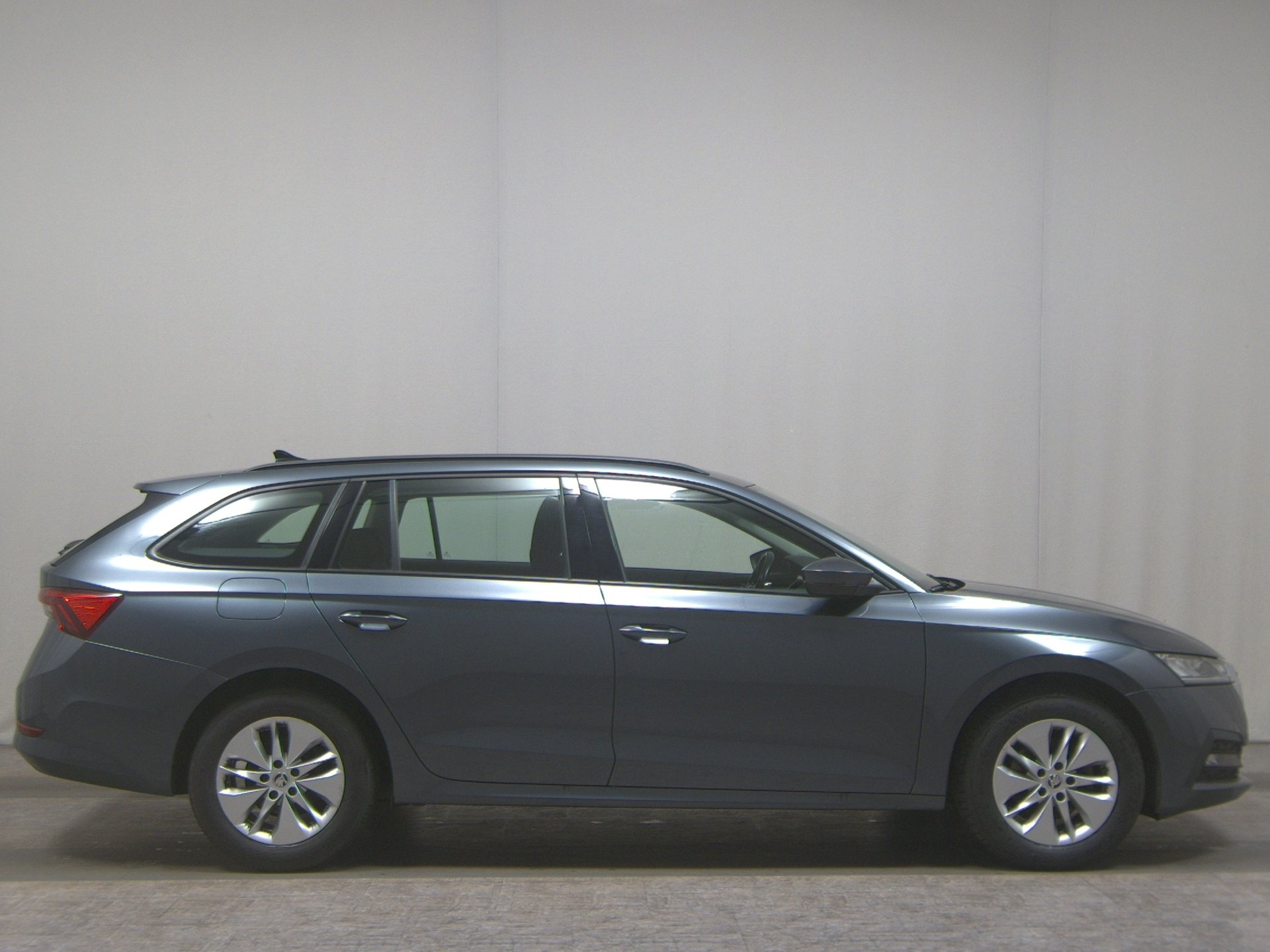 Skoda Octavia Kombi 2.0 TDI Ambition Navi LED vc PDC