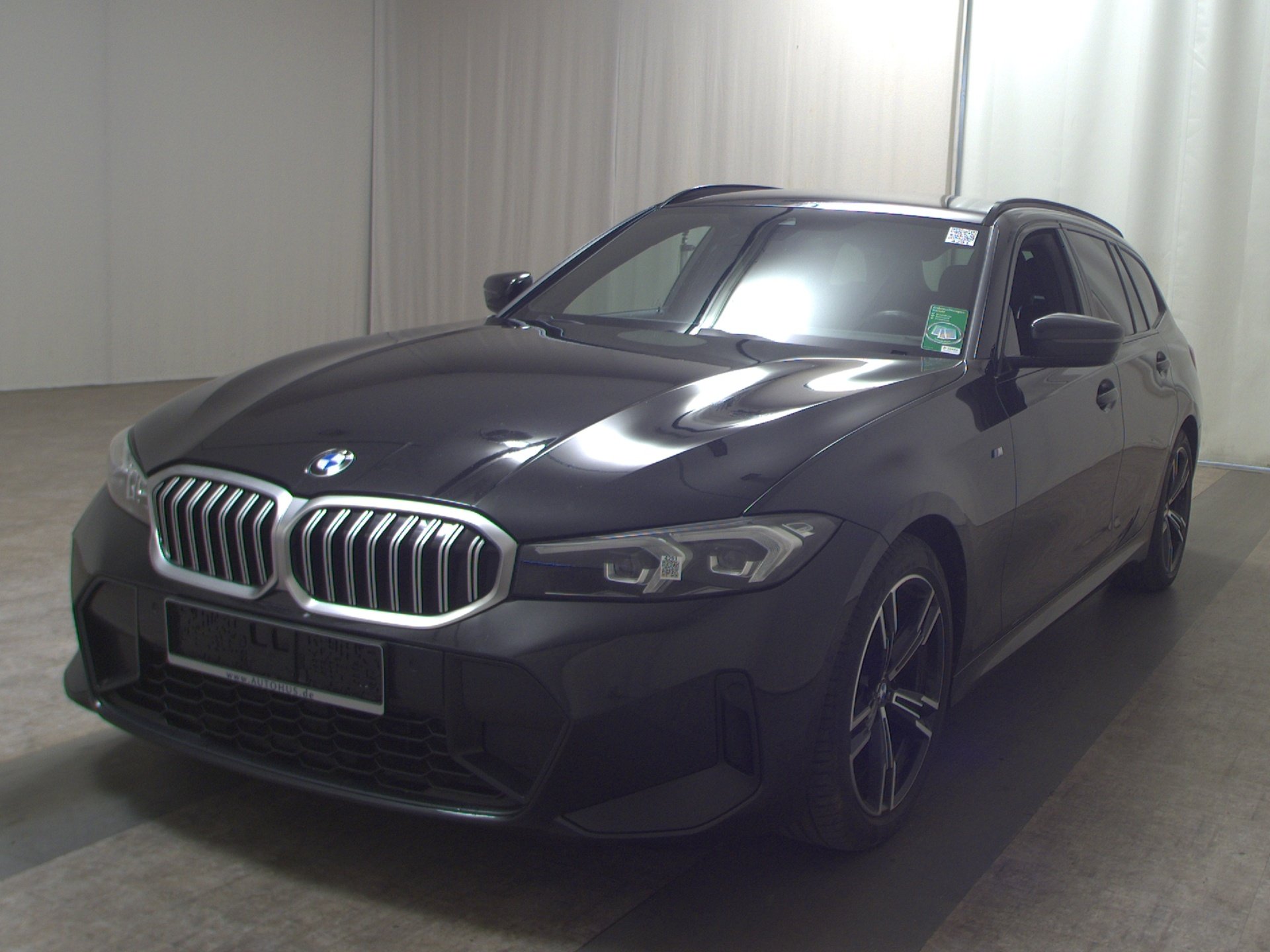 BMW 320dA Touring M-Sport Navi LED Curved Harman 2