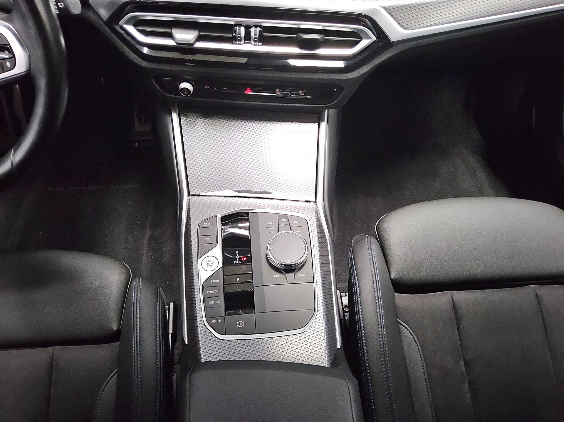 BMW 320dA Touring M-Sport Navi LED Curved Harman 6
