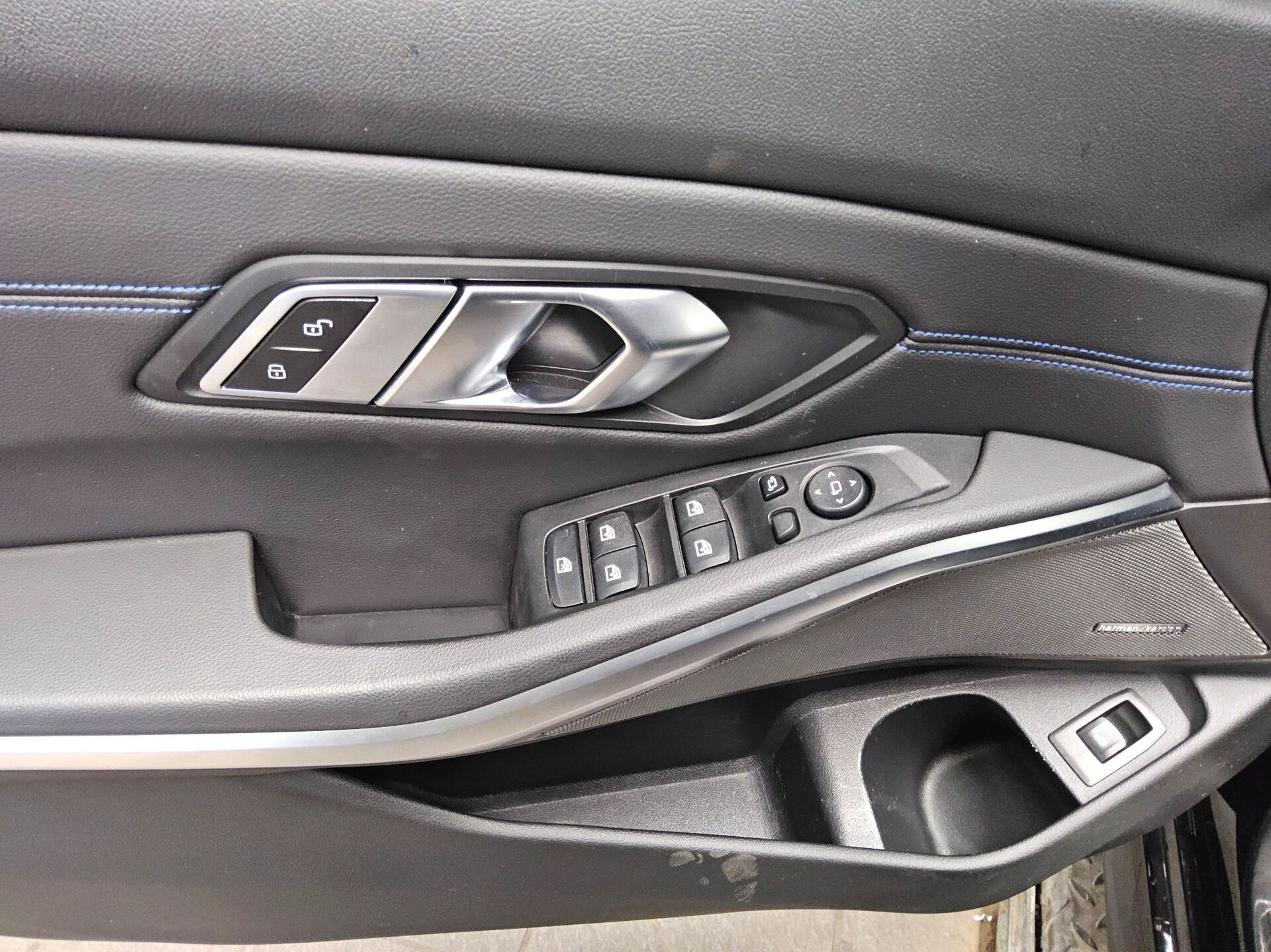 BMW 320dA Touring M-Sport Navi LED Curved Harman 10
