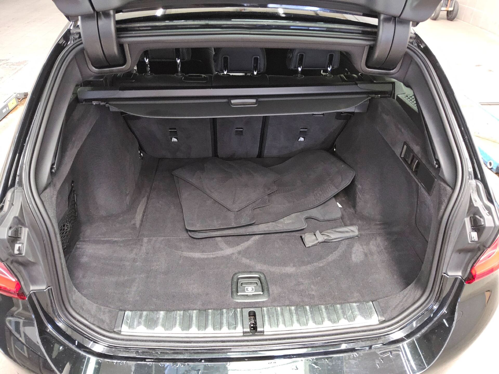 BMW 320dA Touring M-Sport Navi LED Curved Harman 12