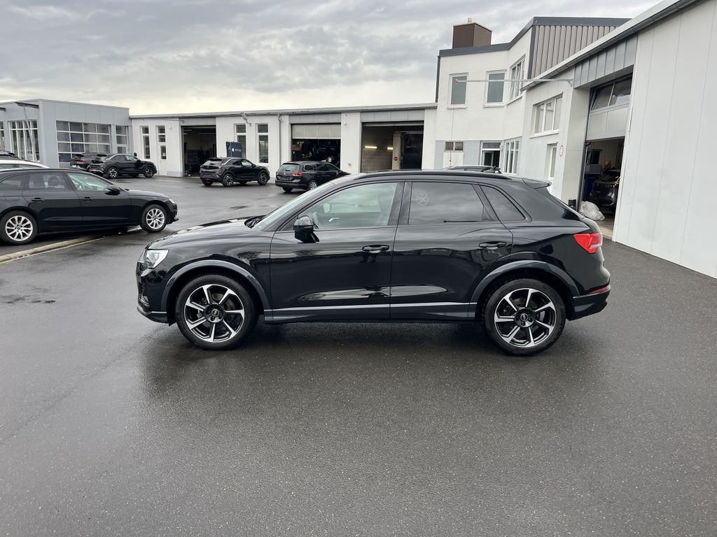 Audi Q3 35 2.0 TDI S tronic Blackline 3
