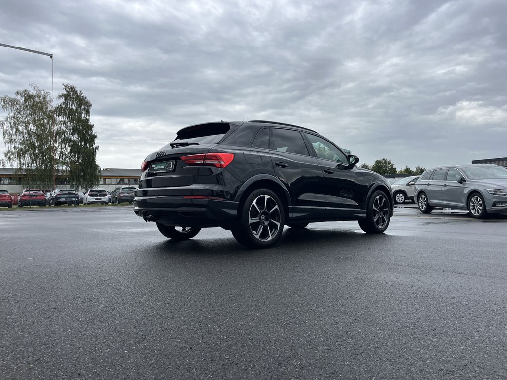 Audi Q3 35 2.0 TDI S tronic Blackline 7