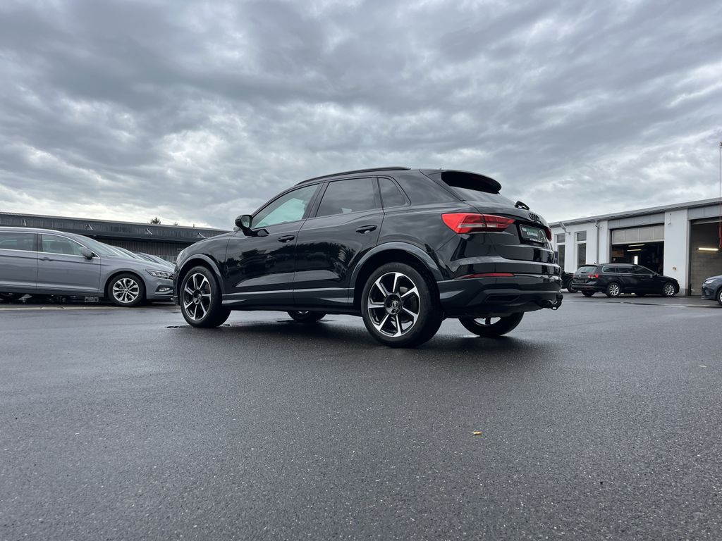 Audi Q3 35 2.0 TDI S tronic Blackline 10