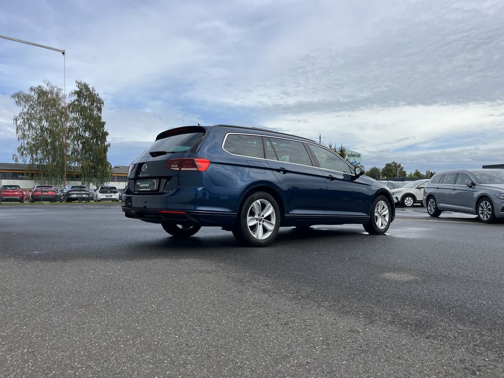 Volkswagen Passat Variant 2.0 TDI DSG 4Mo Business 1,99% Fi 7