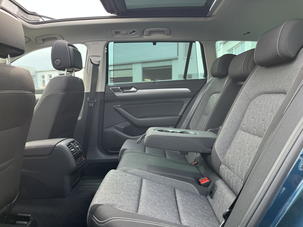 Volkswagen Passat Variant 2.0 TDI DSG 4Mo Business 1,99% Fi 17