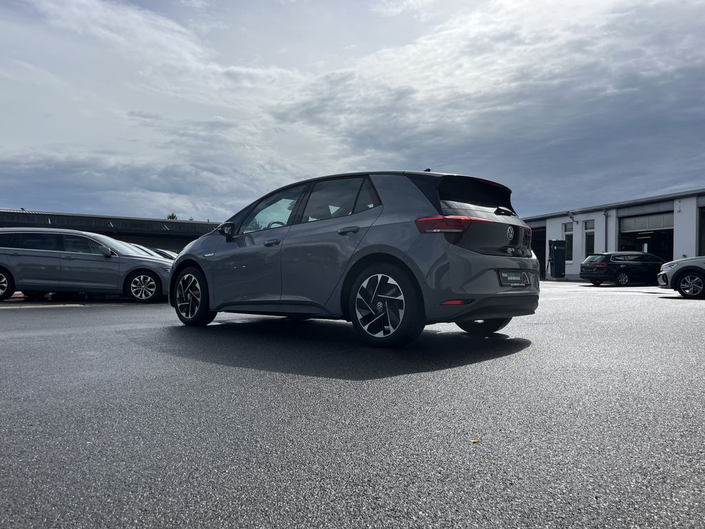 Volkswagen ID.3 Pro Performance 9