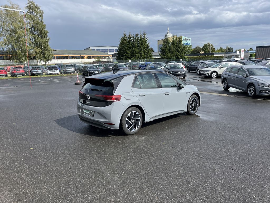 Volkswagen ID.3 Pro Performance 7