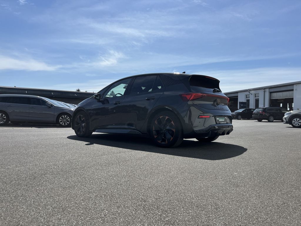 Cupra Born 9