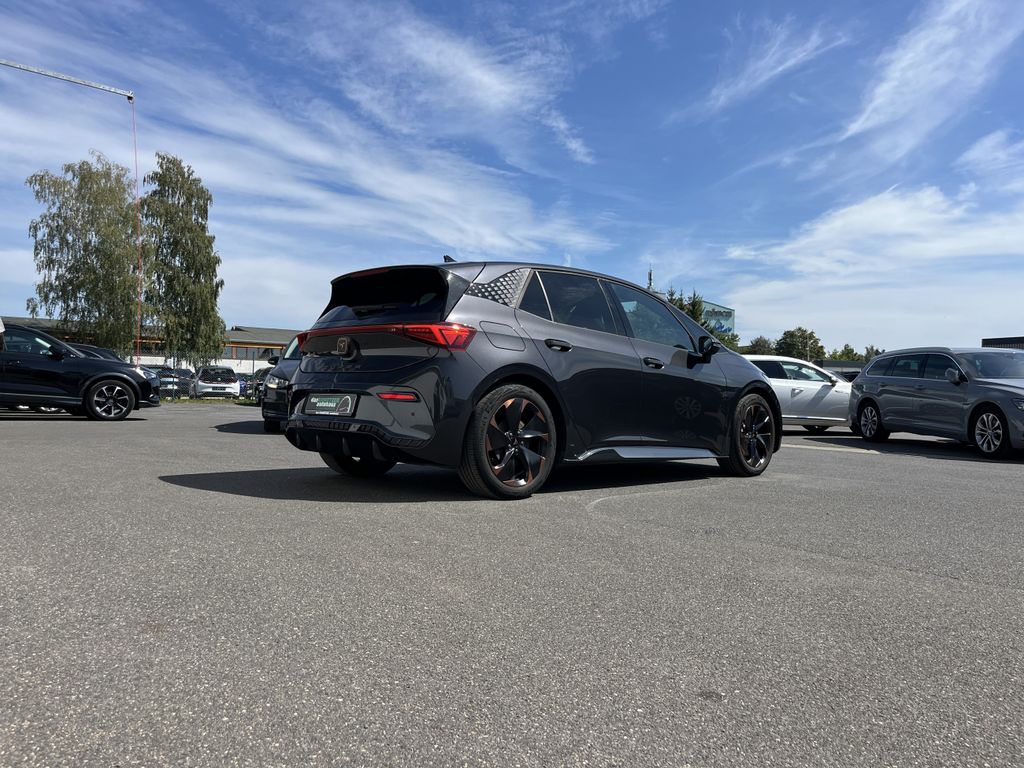Cupra Born 6