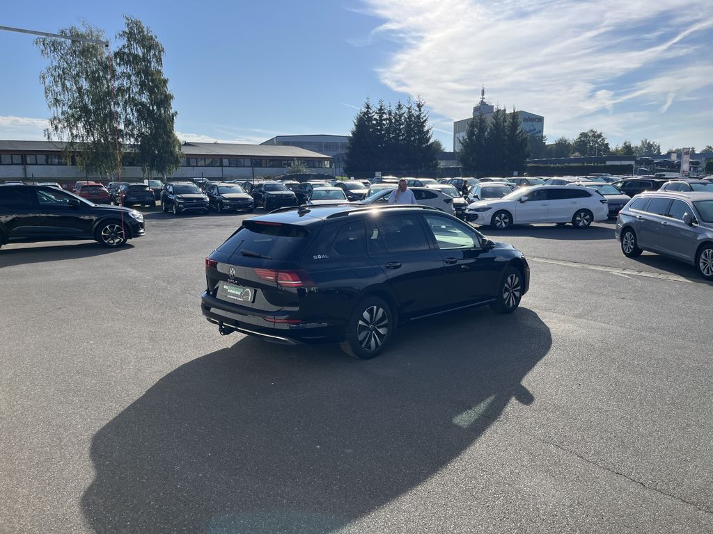 Volkswagen Golf Variant 1.5 TSI Life GOAL 8