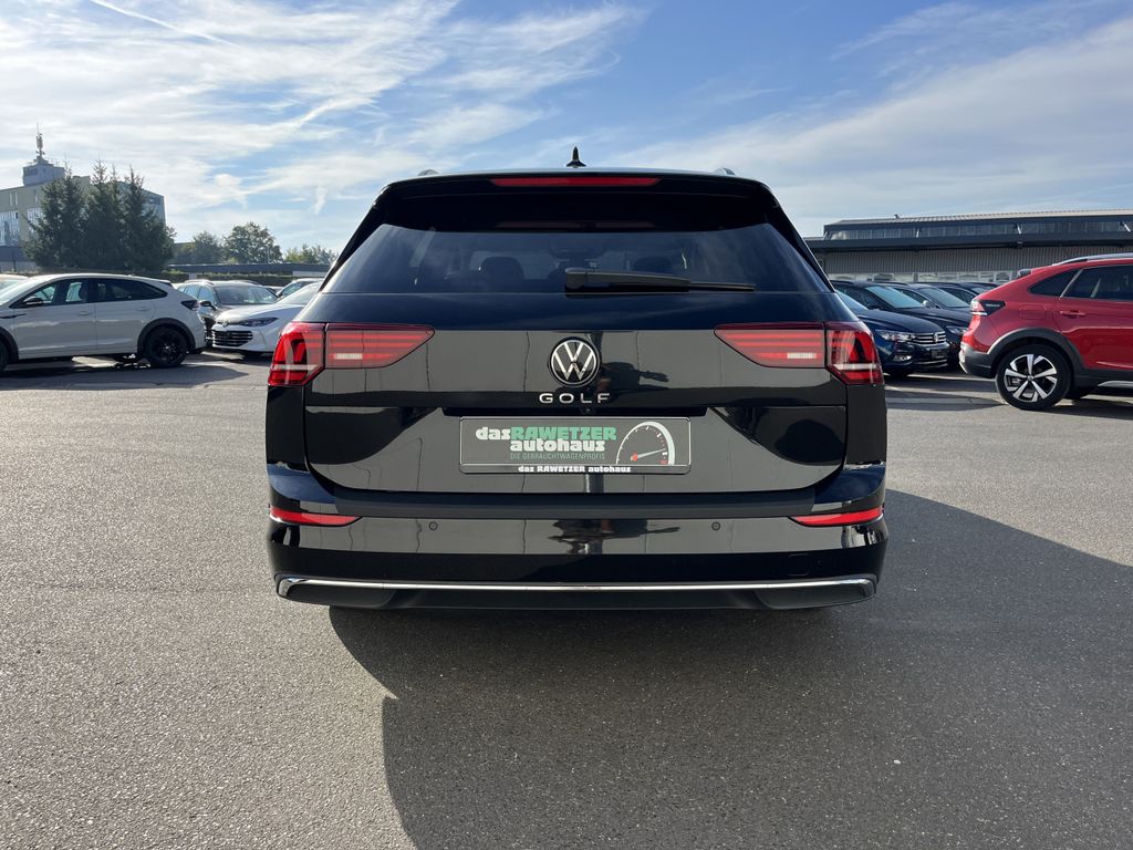 Volkswagen Golf Variant 1.5 TSI Life GOAL 9