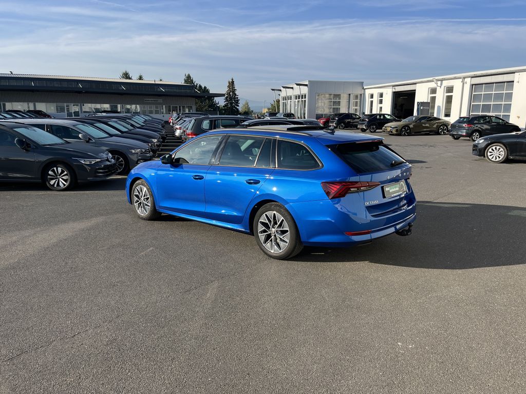 Skoda Octavia Combi 2.0 TDI DSG Tour 10