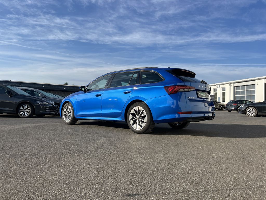 Skoda Octavia Combi 2.0 TDI DSG Tour 9