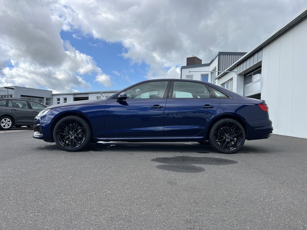 Audi A4 40 2.0 TDI S tronic Blackline S-Line Optik 16 2