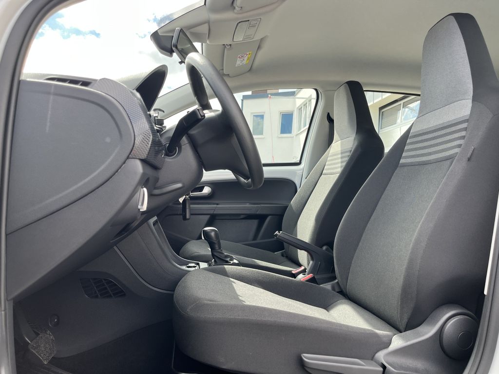 Volkswagen up! e-up! Move 13