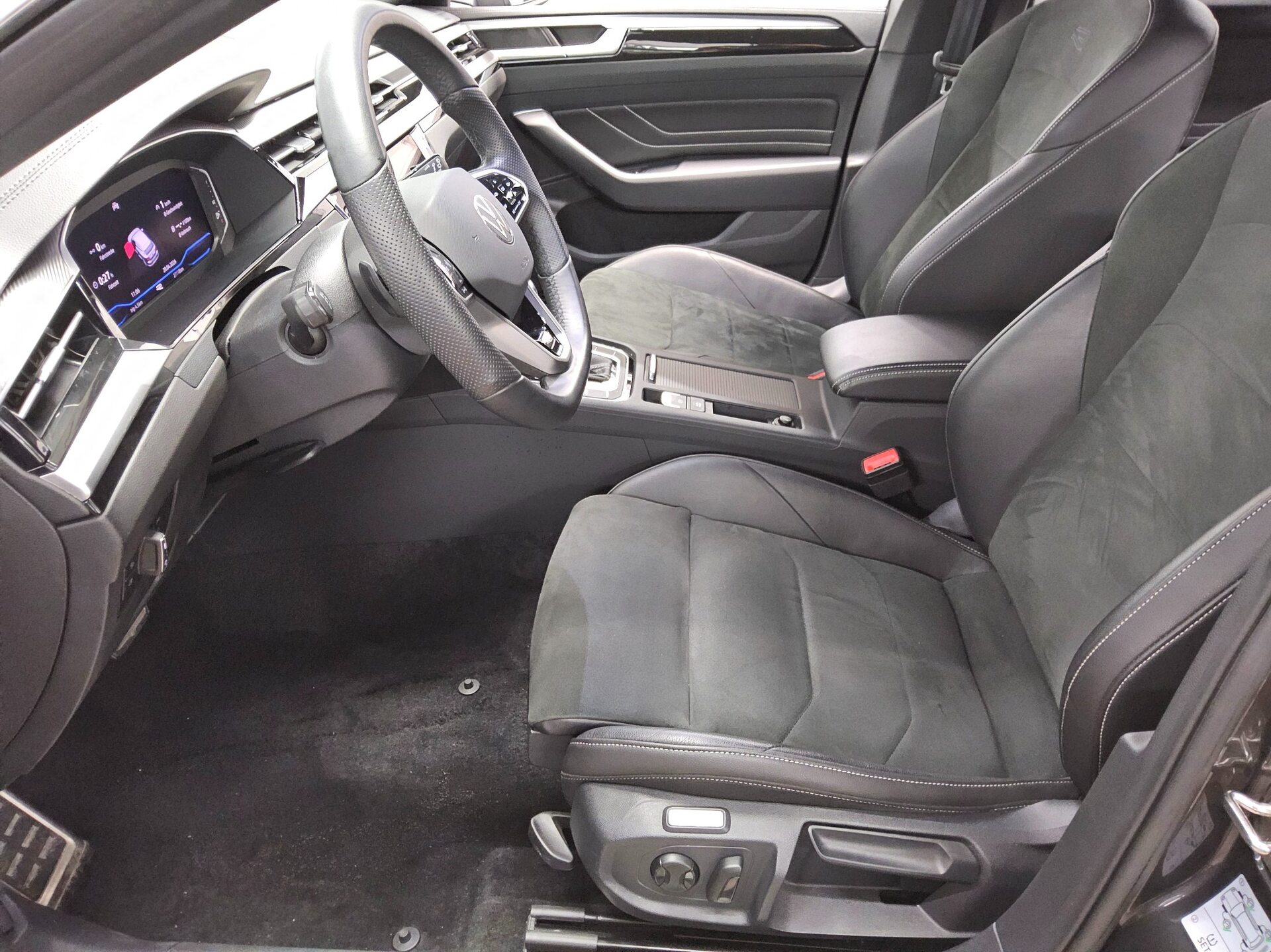 Volkswagen Arteon SB 2.0 TSI R-Line Navi Matrix AID AHK 9