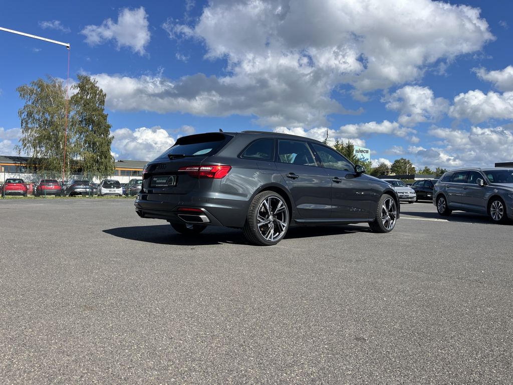 Audi A4 Avant 40 2.0 TDI S tronic quattro Blackline S 7