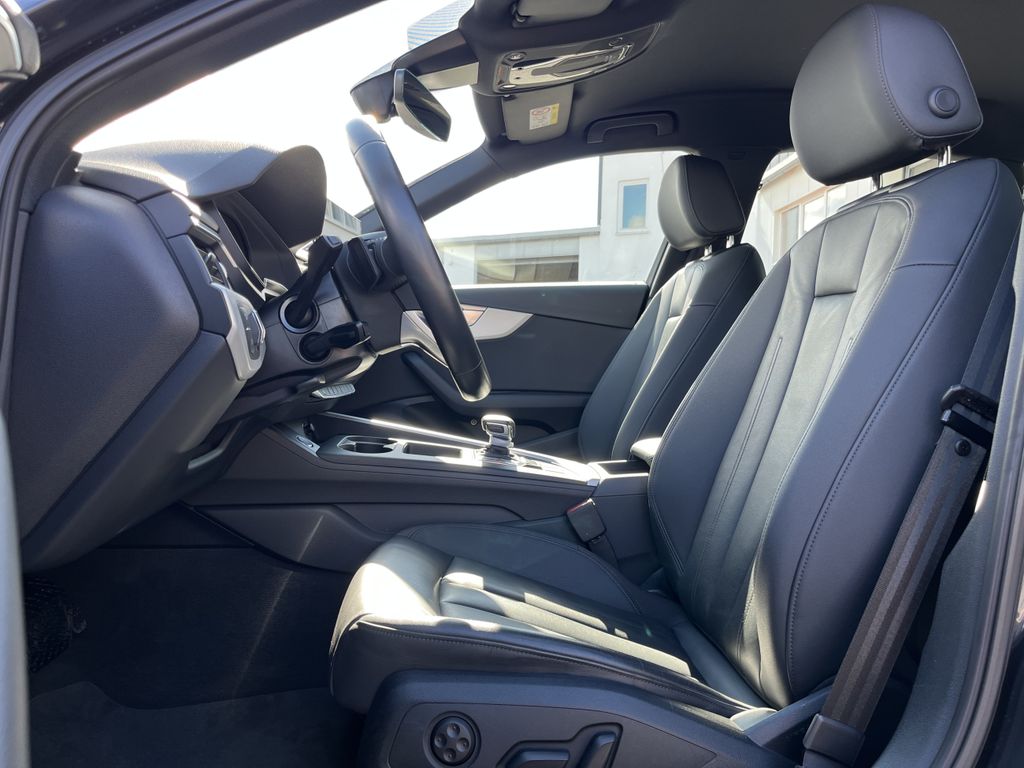Audi A4 Avant 40 2.0 TDI S tronic quattro Blackline S 13