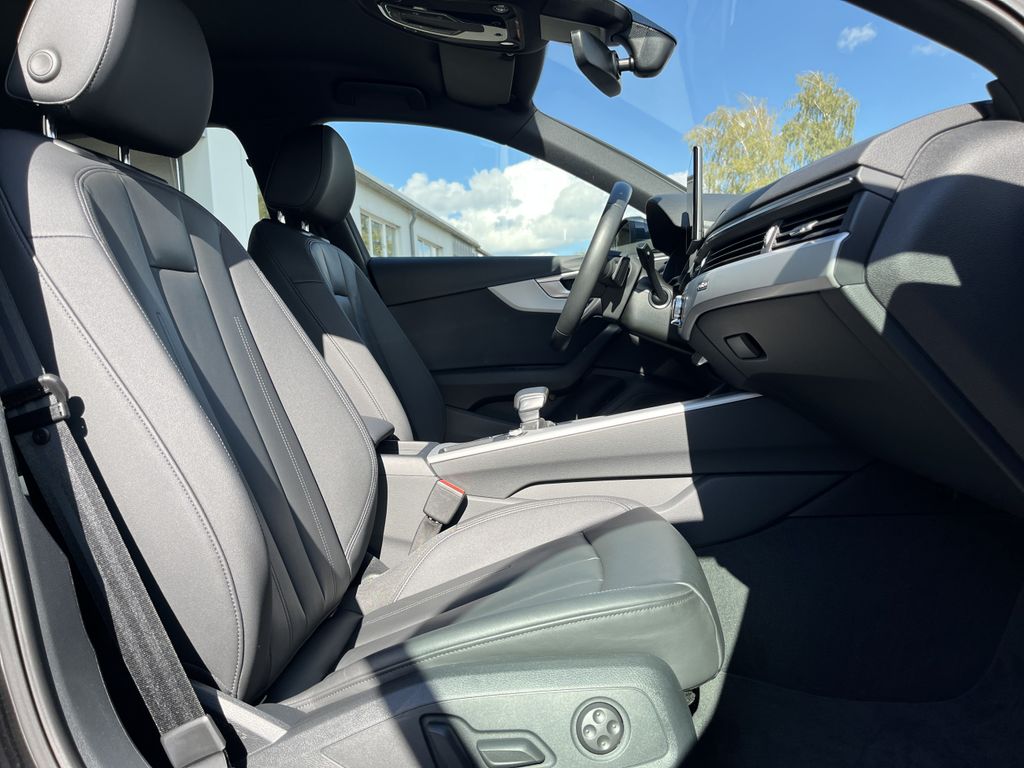 Audi A4 Avant 40 2.0 TDI S tronic quattro Blackline S 15