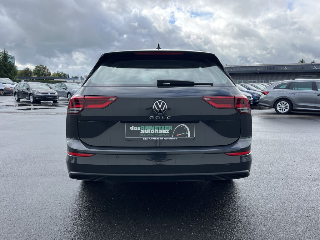 Volkswagen Golf Variant 2.0 TDI DSG Life 9