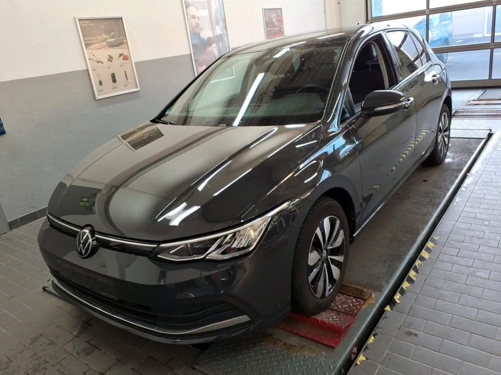 Volkswagen Golf 1.0 2024