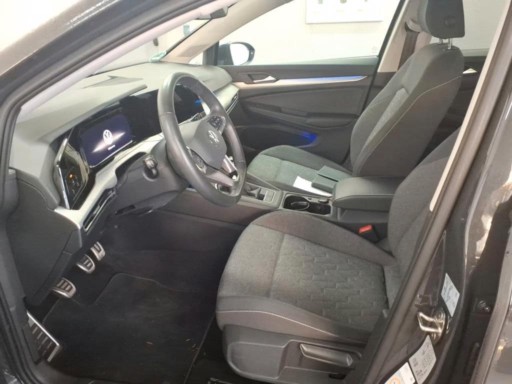 Volkswagen Golf 1.0 2024 5