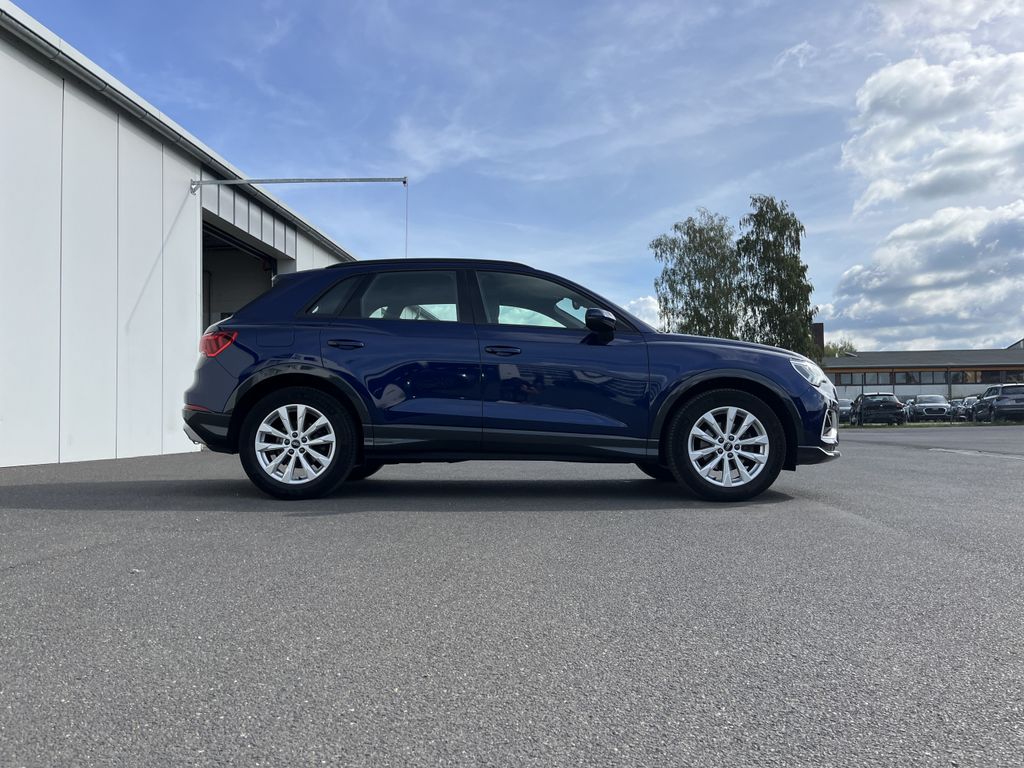 Audi Q3 35 2.0 TDI quattro S tronic advanced 5