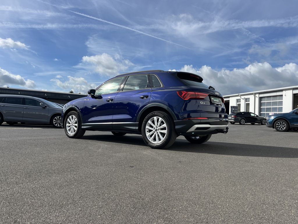 Audi Q3 35 2.0 TDI quattro S tronic advanced 10