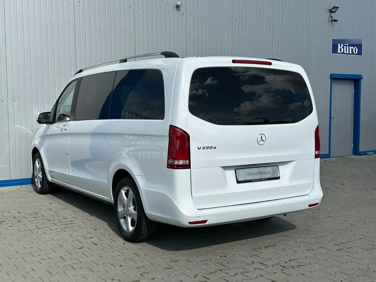 Mercedes-Benz V 220 LANG 9G-TR WEBASTO NAVI MBUX KAMERA 7-SITZ 7