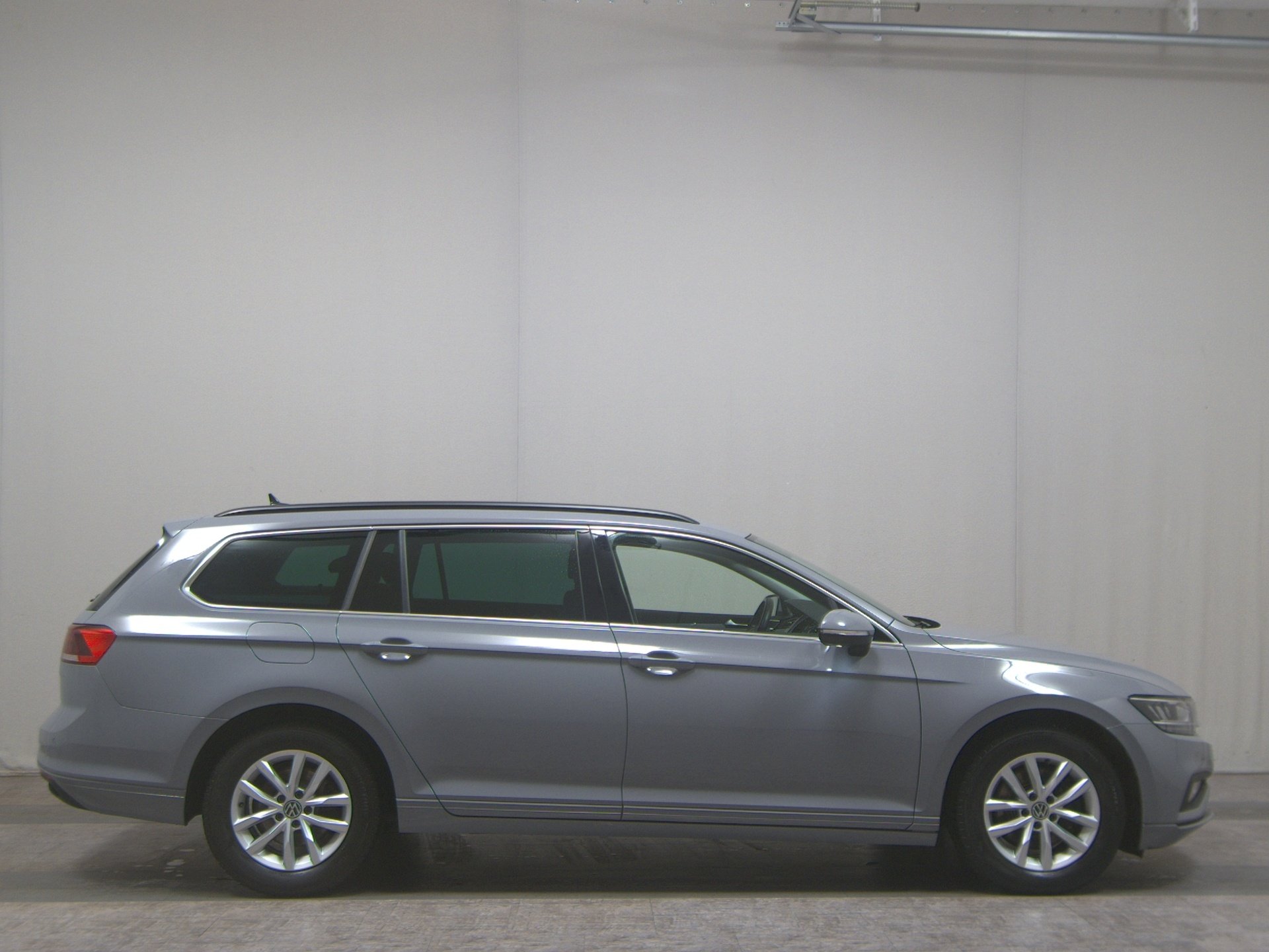 Volkswagen Passat Var. 2.0 TDI Business Navi RfK LED ACC