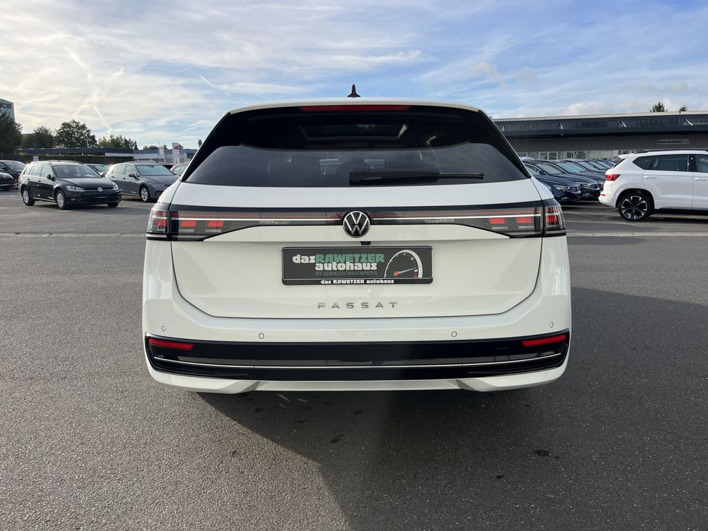Volkswagen Passat Variant 2.0 TDI DSG Elegance 8