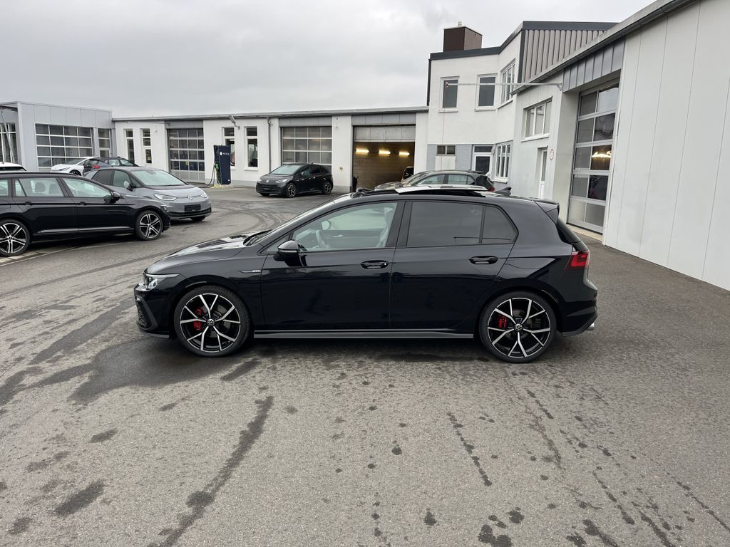 Volkswagen Golf GTD 2.0 TDI DSG 2
