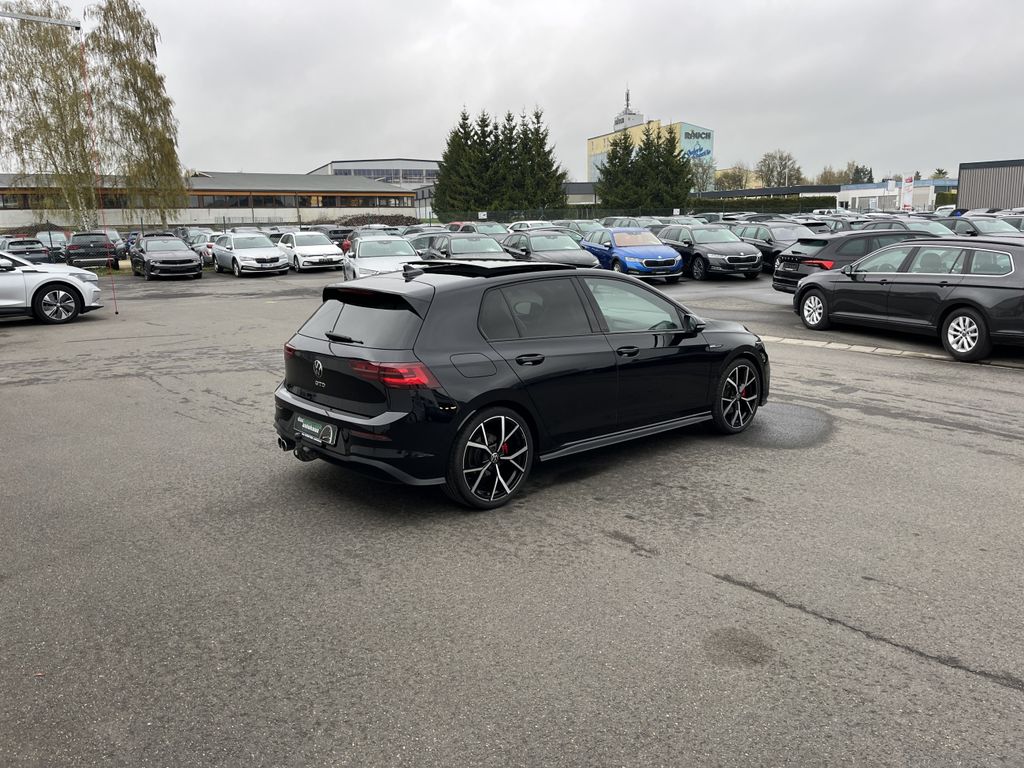 Volkswagen Golf GTD 2.0 TDI DSG 7
