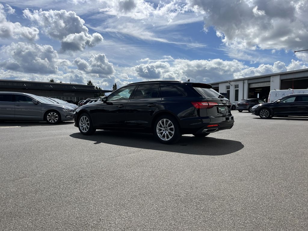 Audi A4 Avant 35 2.0 TFSI S tronic 10