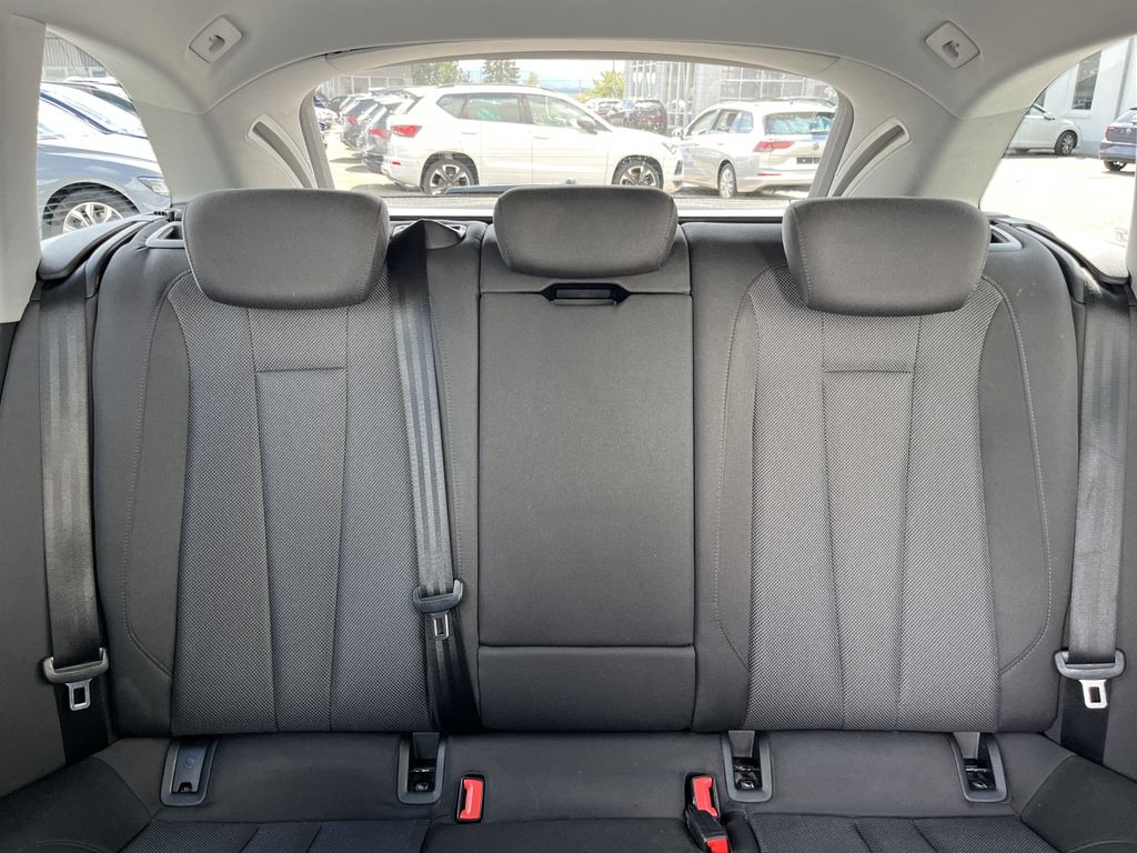 Audi A4 Avant 35 2.0 TFSI S tronic 18