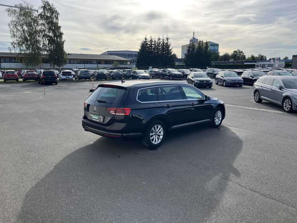 Volkswagen Passat Variant 2.0 TDI DSG Business 8