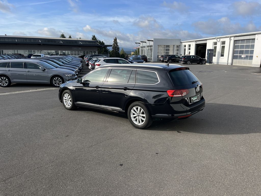 Volkswagen Passat Variant 2.0 TDI DSG Business 11