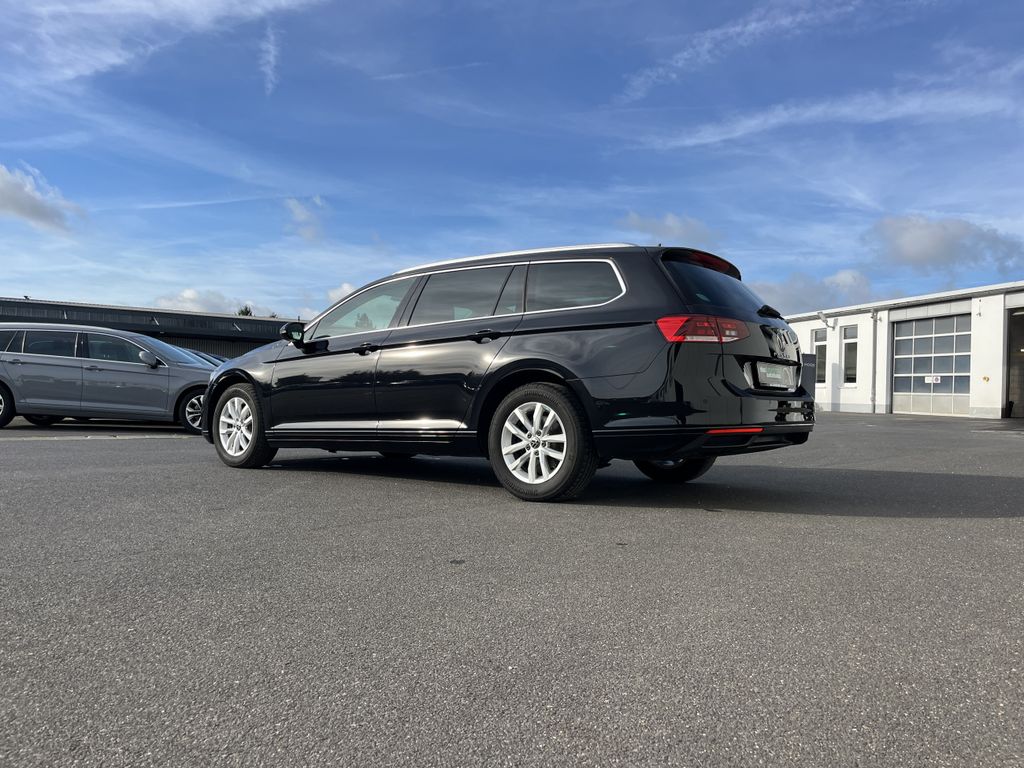 Volkswagen Passat Variant 2.0 TDI DSG Business 10